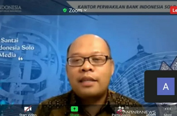 Kepala Perwakilan BI Solo Nugroho Joko Prastowo saat memberikan keterangan kepada wartawan secara virtual di Solo