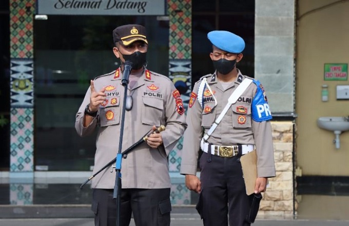 Kapolres-Wahyu-pada-apel